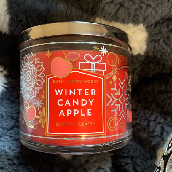 Bath & body works winter candy apple candle bundle - Picture 2 of 6